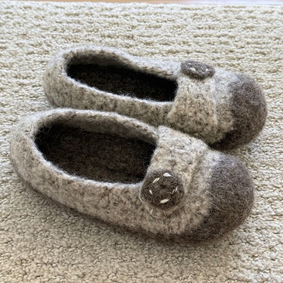 FELTED HANDMADE FRENCH Wool Slippers Slip On Warm Cozy‎ House Shoes Women 6-6.5 - Picture 2 of 12